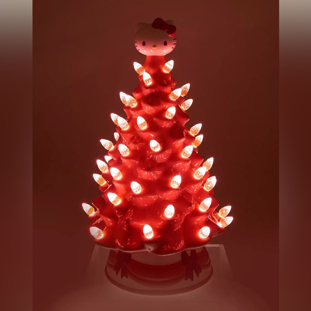 SANRIO x HELLO KITTY Ceramic Light Up Christmas Tree in Pink - Picture 2 of 7